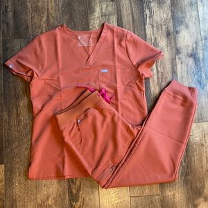 Brand New Figs Terracotta Technical set Joggers